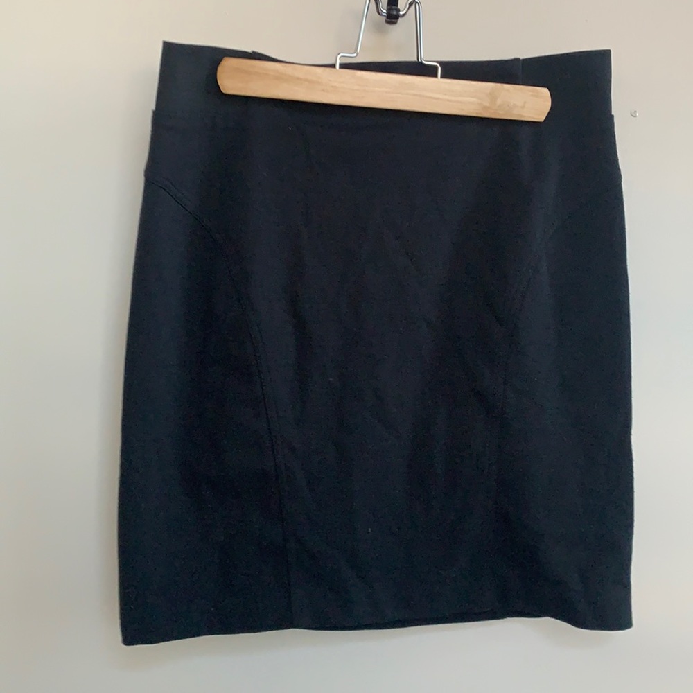 Black Micheal Kors stretchy skirt